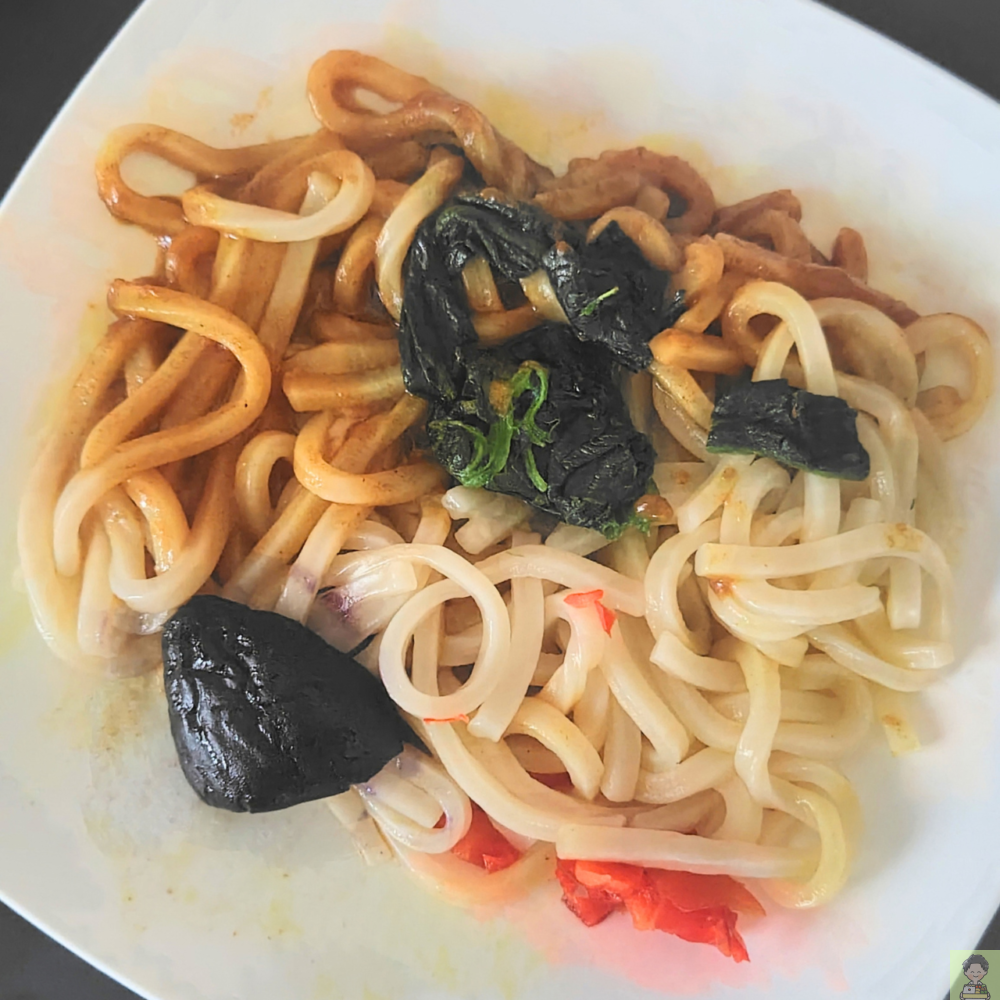 CoCo壱番屋監修 汁なしカレーうどん 大盛り　盛り付け